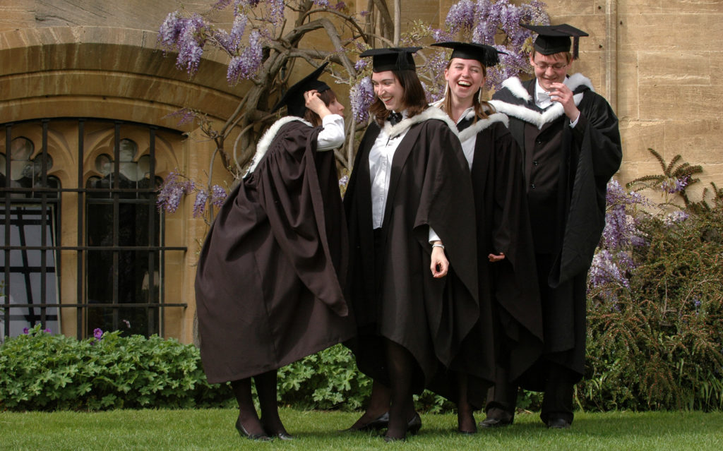 oxford-university-graduates-mansfield-college
